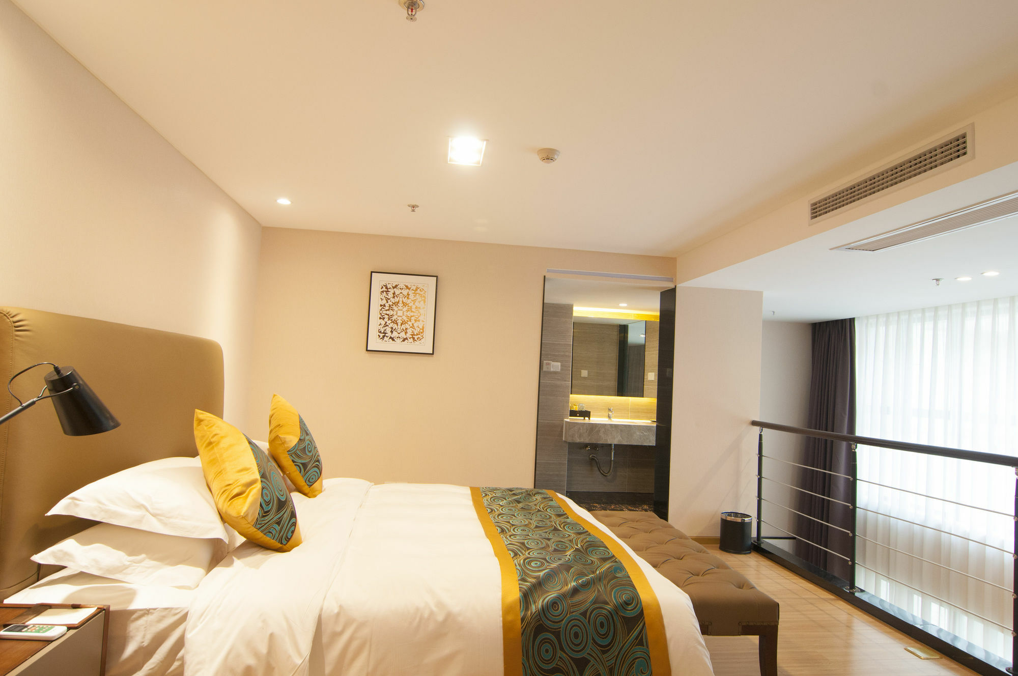 Home Plus Suite Hotel And Apartment 武漢市 エクステリア 写真