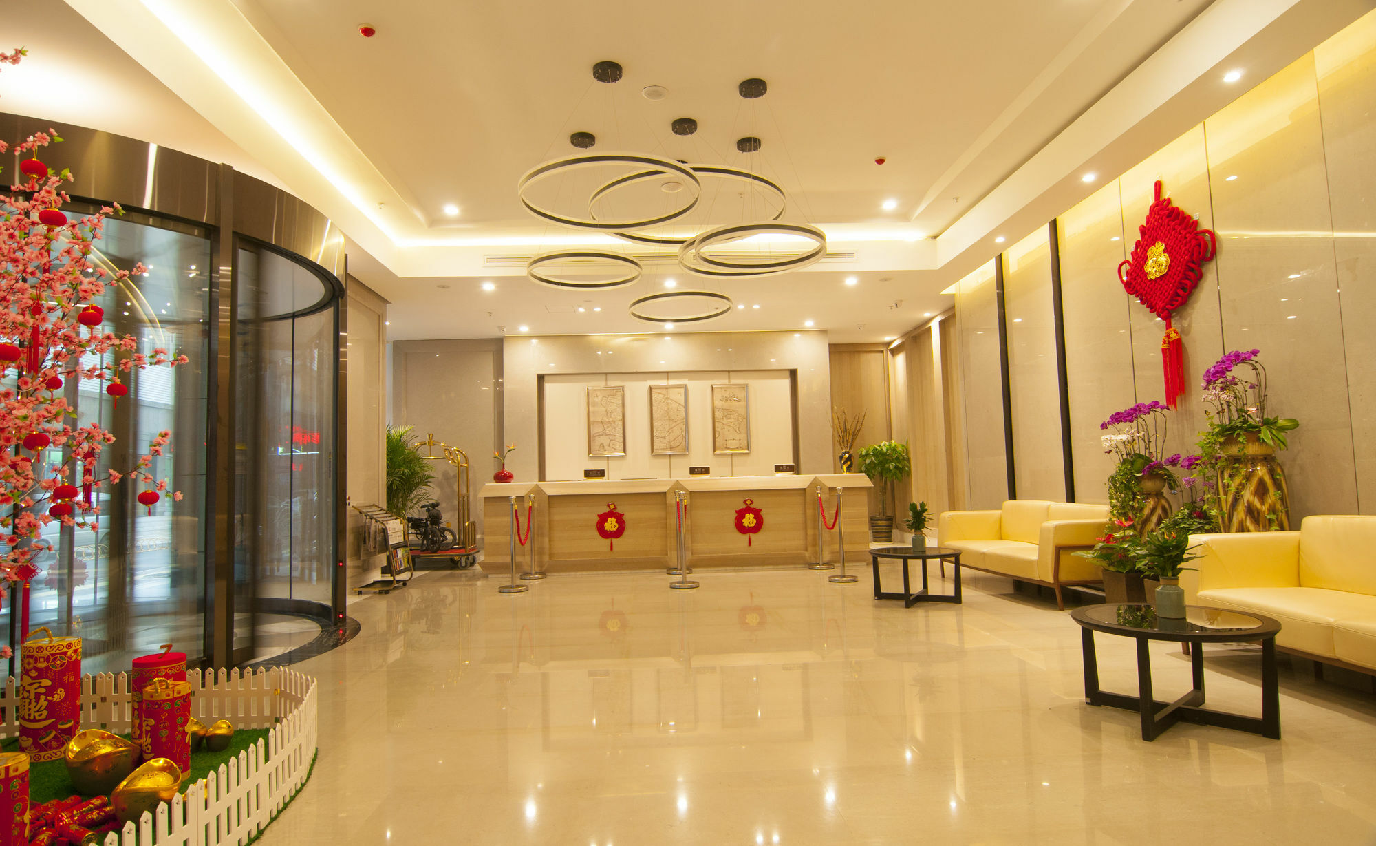 Home Plus Suite Hotel And Apartment 武漢市 エクステリア 写真