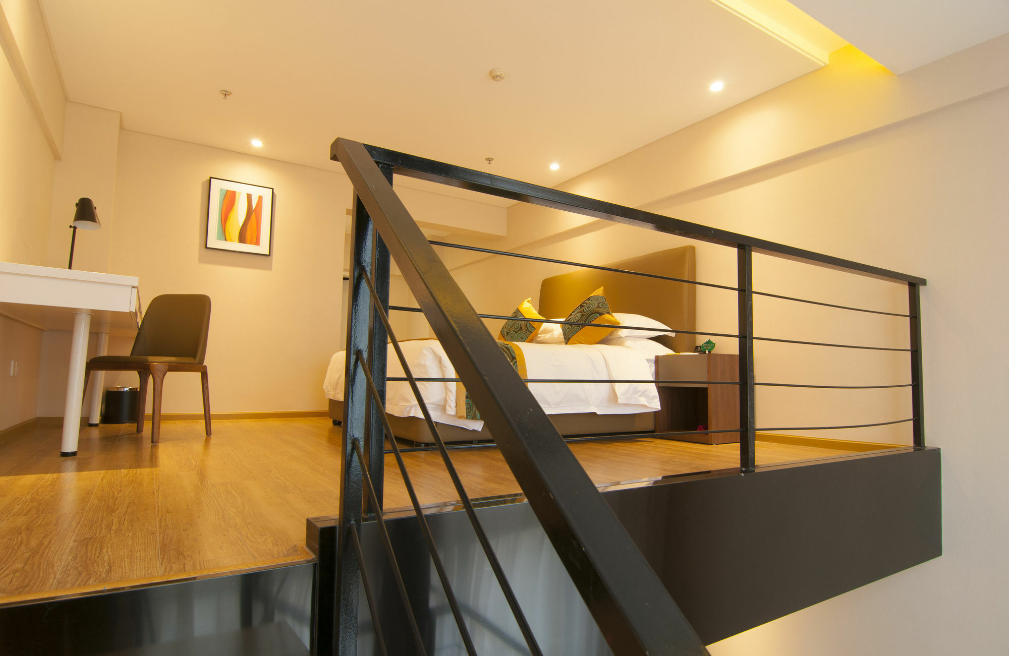 Home Plus Suite Hotel And Apartment 武漢市 エクステリア 写真