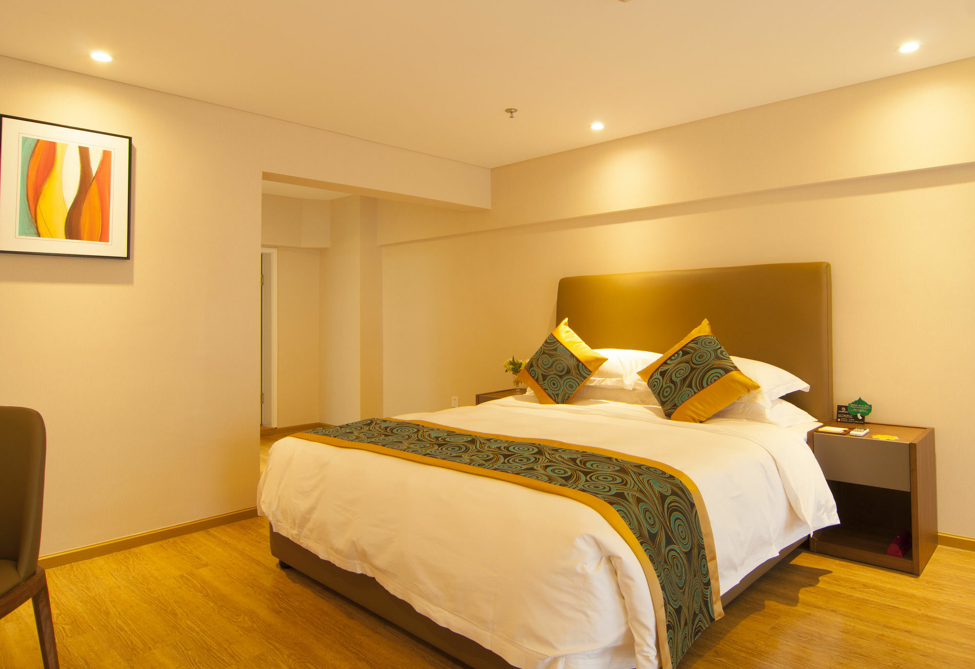 Home Plus Suite Hotel And Apartment 武漢市 エクステリア 写真