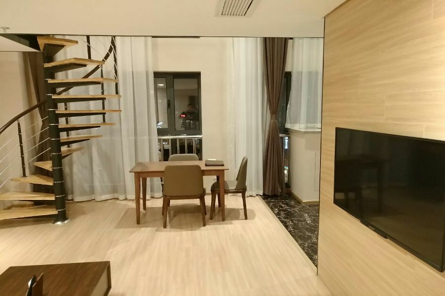 Home Plus Suite Hotel And Apartment 武漢市 エクステリア 写真